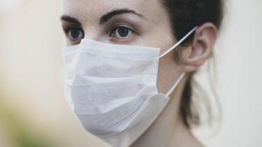 Le port du masque peut engendrer des irritations de la peau et des imperfections. 