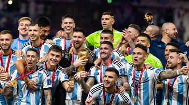 Lionel Messi a offert un IPhone 14 en or à tous ses coéquipiers et aux membres du staff de l’équipe d’Argentine.