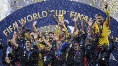 Seulement une dizaine de joueurs sacrés en 2018 devraient participer à la Coupe du monde au Qatar.