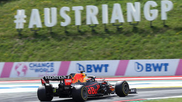 Max Verstappen et les pilotes de F1 ont à nouveau rendez-vous sur le tracé de Spielberg pour le Grand Prix d'Autriche.