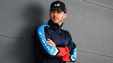 En marge du Grand Prix d'Italie, Pierre Gasly a présenté la nouvelle collection Kappa x Alpine F1 Team.