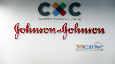 Un tribunal a condamné lundi le groupe Johnson & Johnson à payer 572 millions de dollars de dommages-intérêts à l'Etat de l'Oklahoma pour sa responsabilité dans la crise des opiacés.