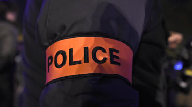 En plein contrôle routier, un policier a été renversé par un véhicule, cette nuit, à Savigny-sur-Orge. (illustration) 