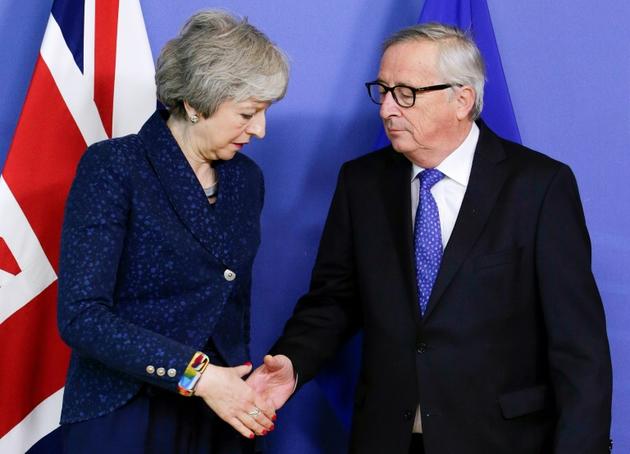 La Première ministre britannique Theresa May et le président de la Commission européenne Jean-Claude Juncker, le 7 février 2019 à Bruxelles [Aris Oikonomou / AFP]