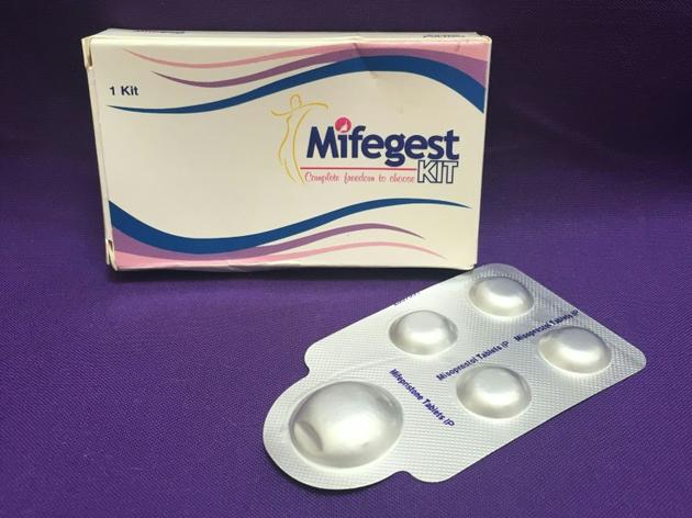Image obtenue le 7 mai 2020 auprès de la plateforme Plan C d'une boîte contenant des comprimés de mifépristone et de misoprostol, utilisés dans le cadre d'un avortement médicamenteux [ / AFP]
