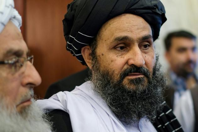 Le mollah Abdul Ghani Baradar, cofondateur du mouvement taliban, dans des discussions à Moscou en mai 2019 [Nikolay KORZHOV / AFP/Archives]