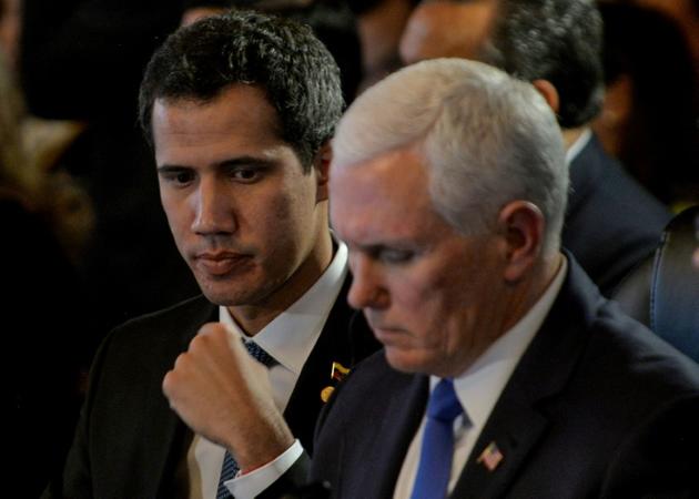 L'opposant vénézuélien Juan Guaido et le vice-président américain Mike Pence lors d'une réunion du groupe de Lima, le 25 février 2019 à Bogota [Diana Sanchez / AFP/Archives]