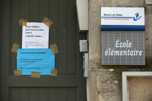 Ecole élémentaire parisienne fermée à cause du nouveau coronavirus, le 16 avril 2020 [ERIC PIERMONT / AFP/Archives]