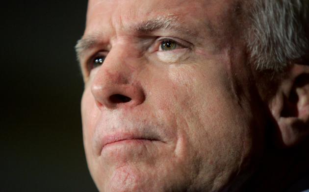 John McCain lors de sa campagne pour la présidence américaine, le 13 février 2008 à Washington [Saul LOEB / AFP/Archives]