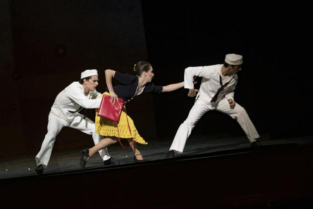 Des danseurs répètent pour "Hommage à Jerome Robbins" à l'Opéra Garnier, le 26 octobre 2018 [Geoffroy Van der Hasselt / AFP]