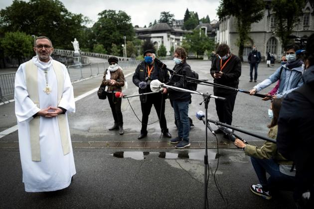 Le recteur du sanctuaire de Lourdes Mgr Olivier Ribadeau Dumas, le 16 mai 2020 à Lourdes [Lionel BONAVENTURE / AFP]