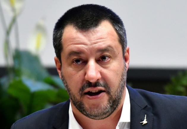 Le ministre de l'Intérieur Matteo Salvini, ici le 7 janvier 2019 à Rome, s'est une nouvelle fois opposée à tout débarquement de migrants [Alberto PIZZOLI / AFP]