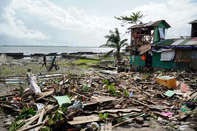Après le passage du typhon Phanfone à Tacloban, dans le centre des Philippines, le 25 décembre 2019 [Bobbie ALOTA / AFP]