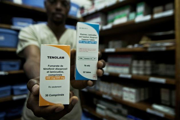 Des antirétroviraux dans une pharmacie de Médecins Sans Frontières en République démocratique du Congo en 2015 [JUNIOR D.KANNAH / AFP/Archives]