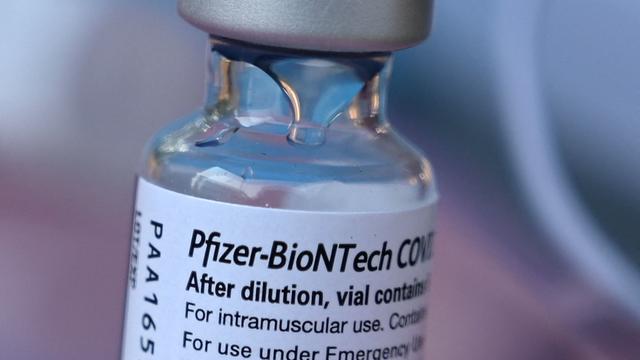 Un sous-traitant du laboratoire Pfizer est accusé par une ancienne employée de manquements lors des essais cliniques. 