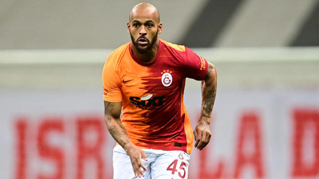 Football: un joueur de Galatasaray frappe son coéquipier en plein match (Vidéo)