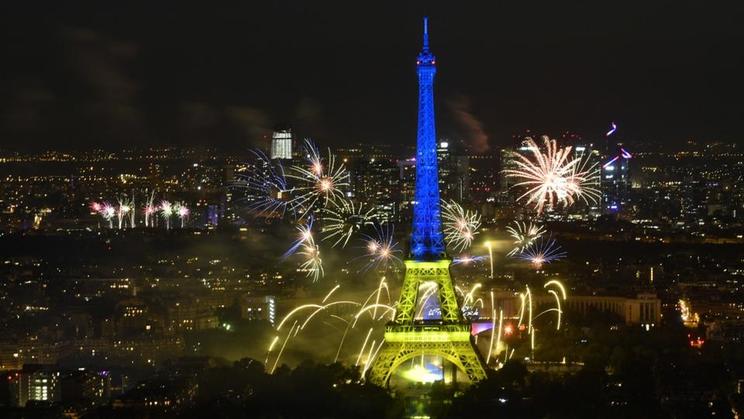 Ce jeudi soir, la tour Eiffel sera illuminée aux couleurs de l'Ukraine.