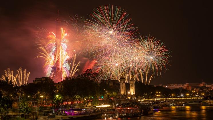 La Mairie de Paris a besoin de bénévoles pour encadrer les festivités du 14 juillet.