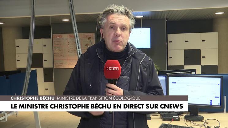 Christophe Béchu : «Il y a deux fois plus de place d'hébergement d'urgence aujourd'hui en France qu'il y a cinq ans»