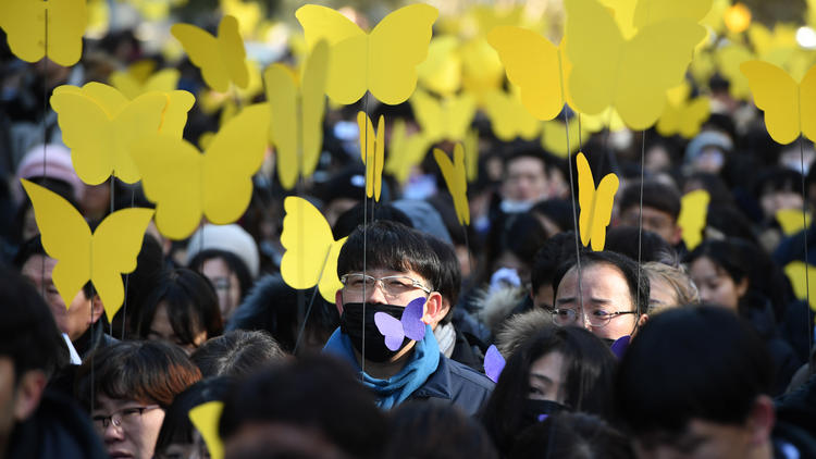 Les papillons jaunes représentent le symbole des victimes d'esclavage sexuel au Japon.