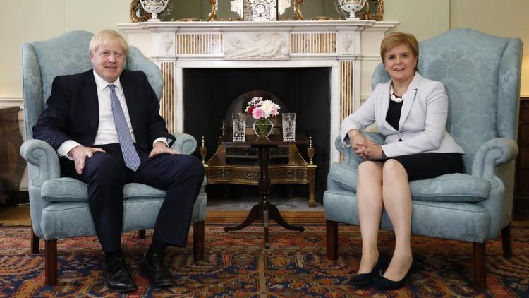 Le Premier ministre du Royaume-Uni Boris Johnson a rendu visite à son homologue écossaise Nicola Sturgeon à Edimbourg lundi 29 juillet. 