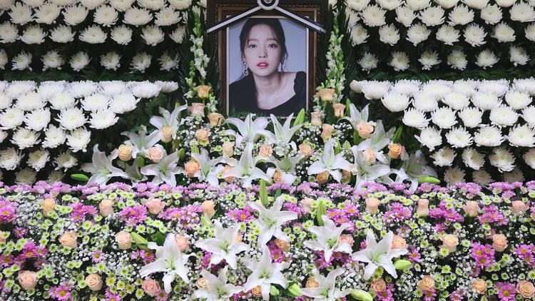 Goo Hara, star de la K-pop, s'est suicidée après avoir subi du revenge porn et du cyberharcèlement
