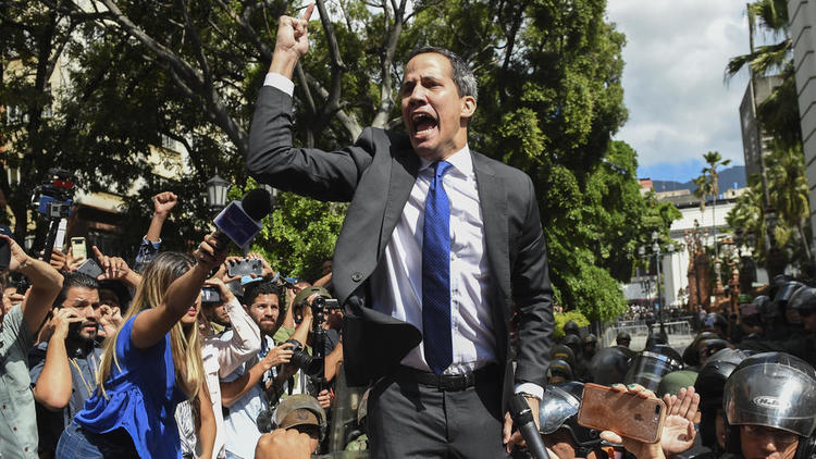Le président autoproclamé Juan Guaido n'a pas réussi à renverser Nicolas Maduro.