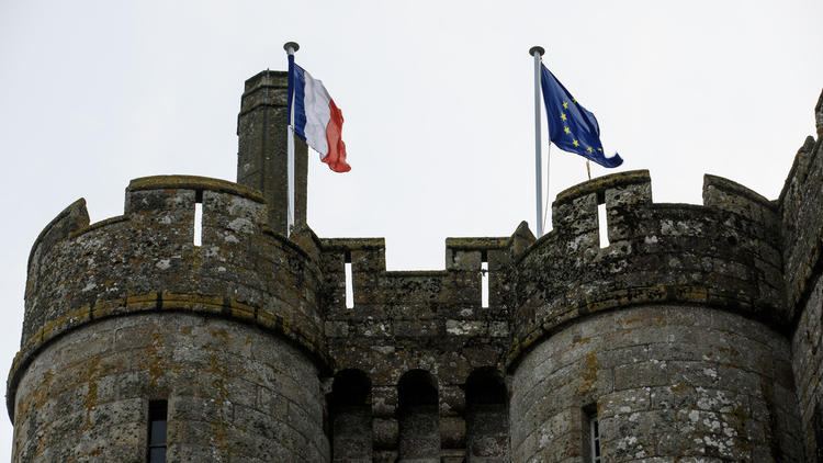 Les monuments nationaux (ici, le Mont-Saint-Michel) sont fermés depuis le début du confinement imposé par le gouvernement