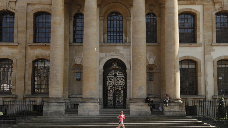 Les étudiants de l'université d'Oxford souhaitent interdire la viande dans les cantines. 