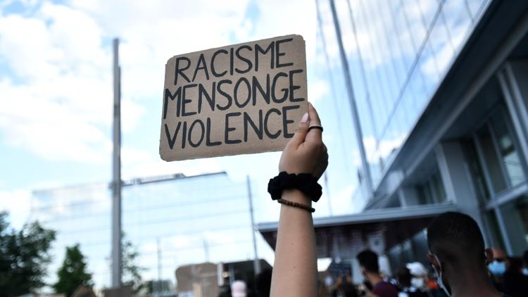 La manifestation du 2 juin contre les violences policières n'avait pas été autorisée par le préfet de police de Paris, qui va donc déposer une plainte.