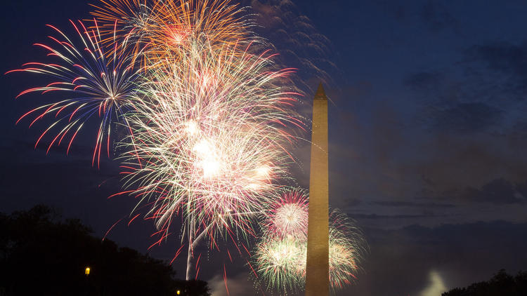 Les feux d'artifice, une tradition du 4 juillet aux Etats-Unis