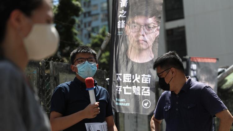 L'activiste Joshua Wong s'est vu refuser sa candidature à l'assemblée hongkongaise