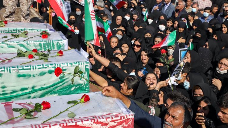 Iran : au moins 58 enfants ont été tués depuis le début des manifestations,  selon une ONG | CNEWS