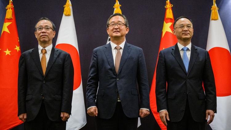 Les hauts diplomates japonais, sud-coréens et chinois prévoient un sommet trilatéral dans les prochains mois