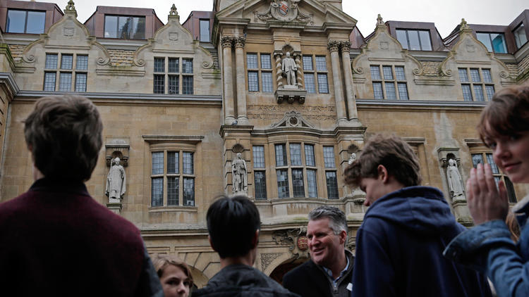 L'université Oxford se montrerait intéressée pour installer une antenne dans le Val d'Oise.