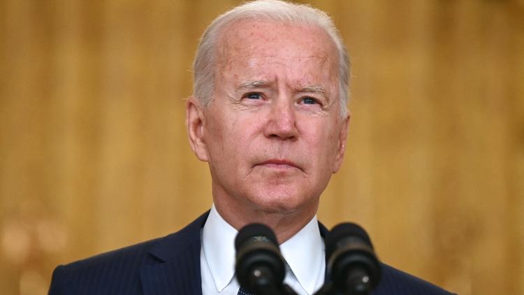 Joe Biden a mis en garde contre une «très probable» nouvelle attaque terroriste contre l'aéroport de Kaboul. 