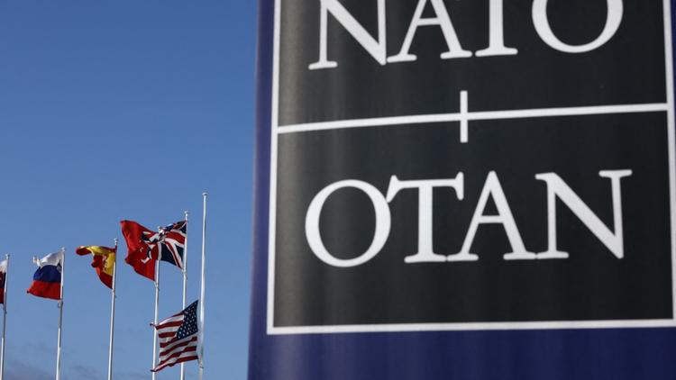 L'OTAN est né en 1949 de la signature par 12 pays du Traité de l'Atlantique Nord