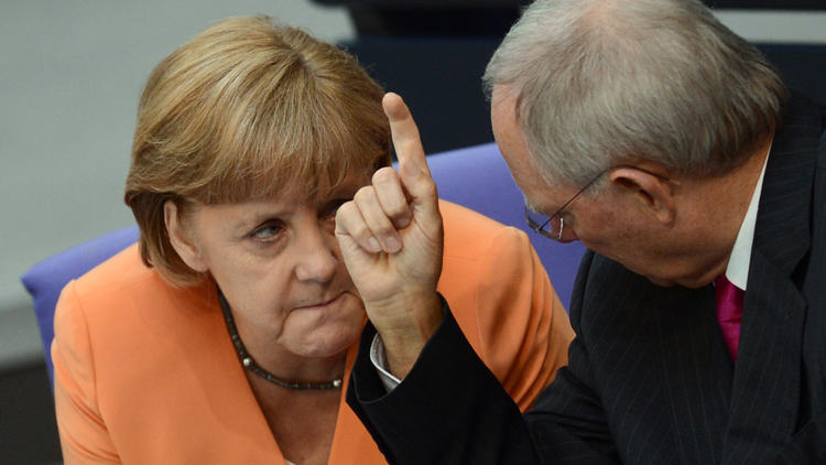 La chancelière allemande Angela Merkel et son ministre des Finances Wolfgang Schäuble, le 19 juillet 2012 à Berlin [Johannes Eisele / AFP/Archives]
