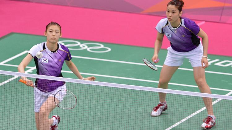Les quatre joueuses de badminton sud-coréennes sanctionnées pour avoir délibérément perdu des matches aux Jeux Olympiques de Londres ont vu leur suspension réduite de deux ans à six mois en appel, a annoncé mercredi la Fédération sud-coréenne.[AFP]