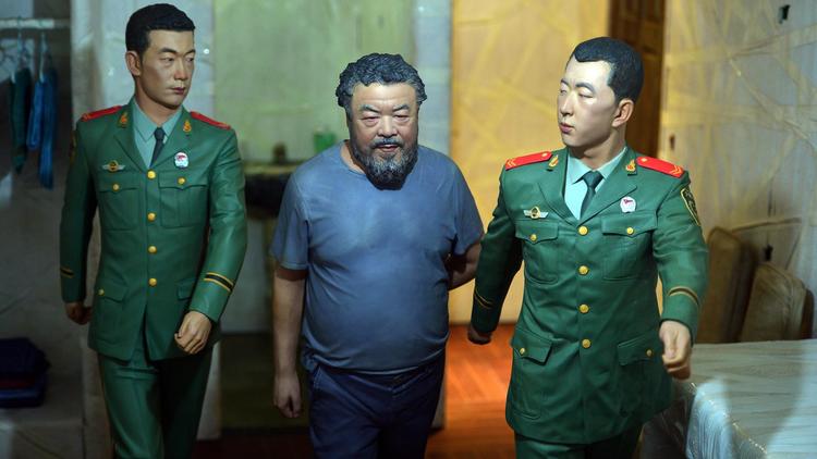 Une scène de l'artiste chinois Ai Weiwei présentant sa détention, exposée à Venise, le 29 mai 2013 [Gabriel Bouys / AFP]