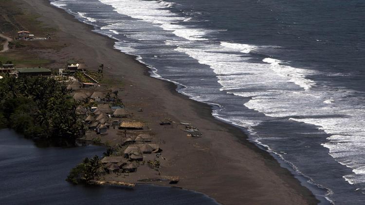 Un séisme majeur de magnitude 7,6 s'est produit mercredi à 14h42 GMT (08h42 heure locale) sur la côte pacifique du Costa Rica.[AGENCIA GUATEMALTECA NOTICIAS]