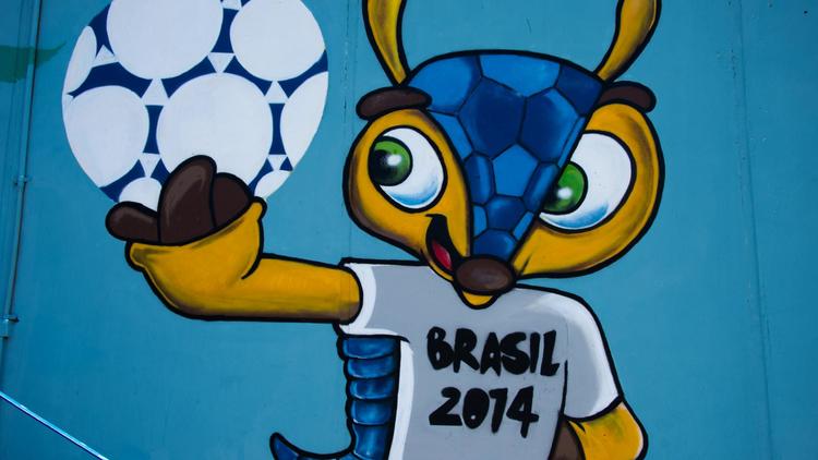 Le logo "Fuleco" mascotte du Mondial-2014 au Brésil, sur un mur de la station de métro Maracana, le 5 décembre 2012 à Rio de Janeiro [Christophe Simon / AFP/Archives]