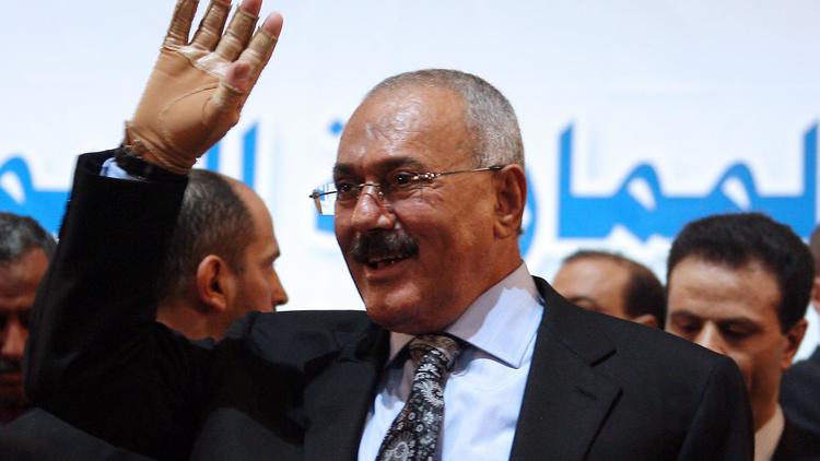 Plus de 200.000 Yéménites sont descendus dans la rue mardi pour demander la levée de l'immunité accordée à l'ancien président Ali Abdallah Saleh, accusé d'entraver la transition, selon les organisateurs. [AFP]