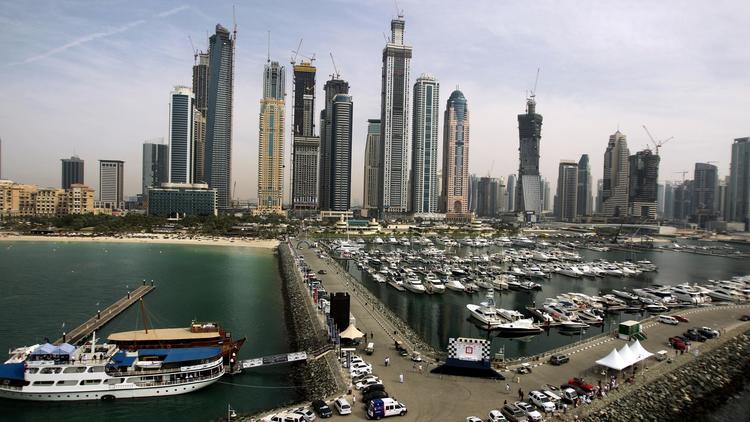 Une vue de la skyline de Dubaï, avec certains en construction, le 6 avril 2010 [Marwan Naamani / AFP/Archives]