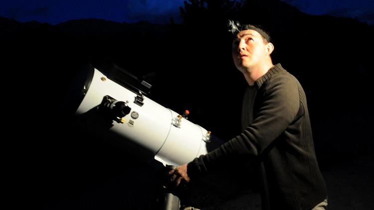 Quelques mois avant la fin du monde que certains annoncent le 21 décembre 2012, les "Nuits des Etoiles" (10-11-12 août) devraient offrir un fabuleux feu d'artifice aux milliers d'astronomes amateurs qui regarderont les étoiles filantes par des nuits sans Lune et sans nuages.[AFP]