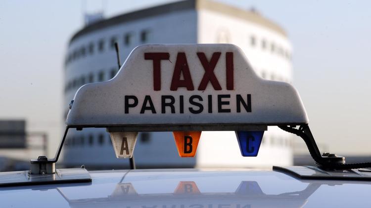 A l'avenir, les taxis parisiens devraient être géolocalisés par les clients.