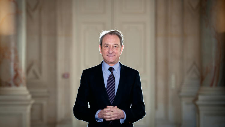 Le maire PS de Paris Bertrand Delanoë, le 23 mars 2010 à Paris [Martin Bureau / AFP]