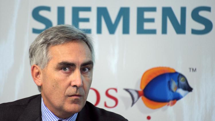 Le PDG de Siemens Peter Löscher, le 15 décembre 2010 à Paris [Eric Piermont / AFP/Archives]
