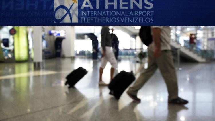 La Grèce va adopter une loi visant à lever les obstacles actuels qui entravent la privatisation des entreprises publiques, a annoncé lundi le ministre des Finances Yannis Stournaras.[AFP]