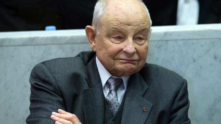 Jacques Servier, le 14 mai 2012 au tribunal de Nanterre en banlieue parisienne [Martin Bureau / AFP/Archives]